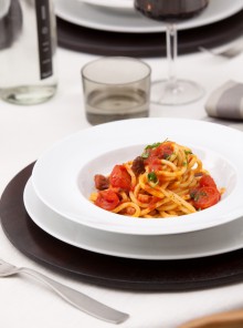 Gli spaghetti alla chitarra ai 4 pomodori