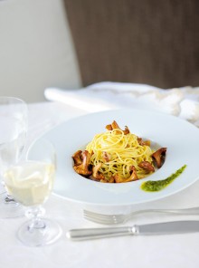 Gli spaghetti alla chitarra con finferli
