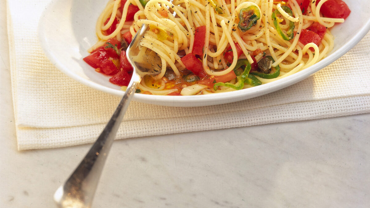 Spaghetti alla poverella, gustosi con poco