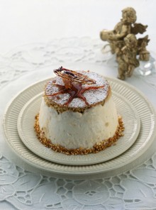 Gli spumoni al torrone con salsa al caramello
