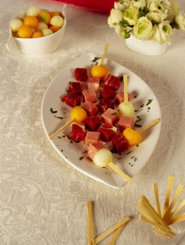 Stecchi di prosciutto e melone Sale&Pepe ricetta