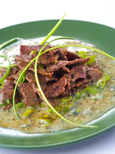 straccetti-di-manzo-al-roquefort