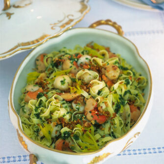 tagliatelle-con-capesante-e-pesto-di-sedano