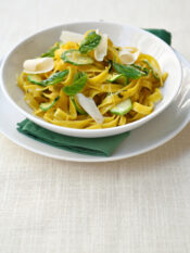 tagliatelle-con-zucchine-e-limone