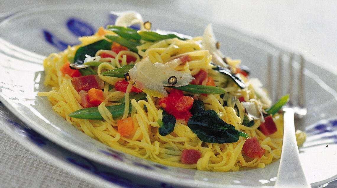 tagliolini-con-spinaci-novelli-e-pecorino-al-pepe