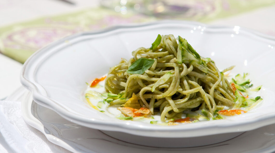 tagliolini-verdi-con-zucchine ricetta Sale&Pepe