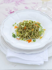 tagliolini-verdi-con-zucchine ricetta