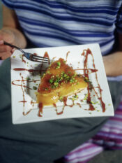 tatin-morbida-di-pesche ricetta