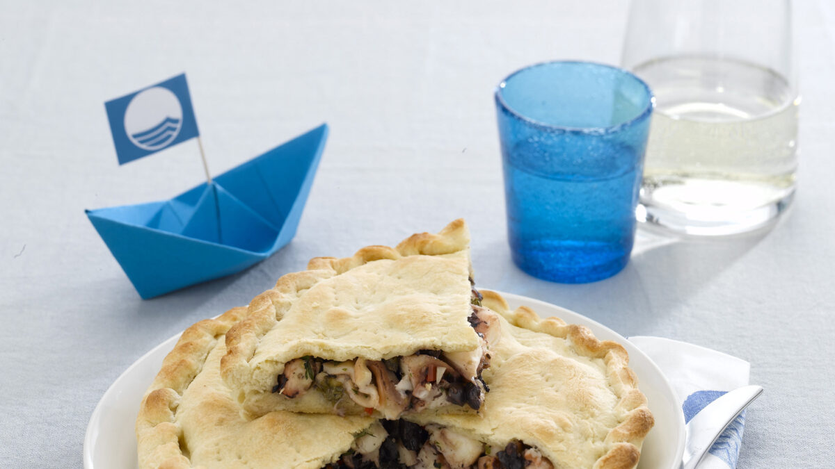 Tiella di polpetti con olive di Gaeta