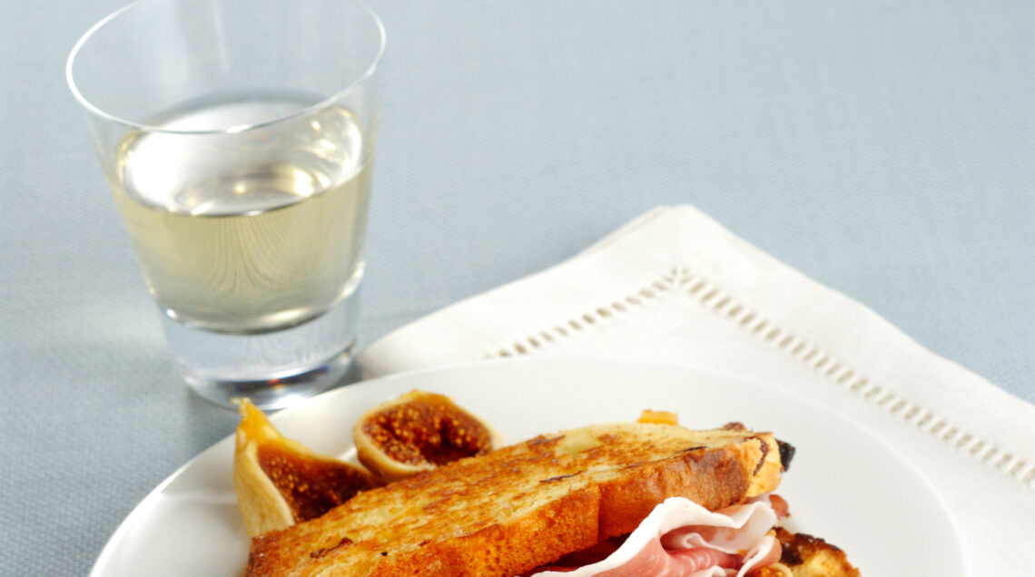 toast-al-prosciutto-con-fichi-secchi