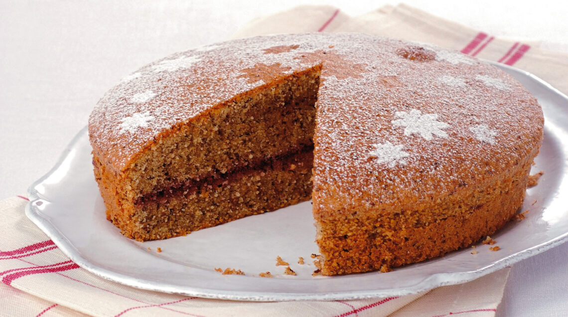 torta-di-grano-saraceno-con-confettura-di-lamponi