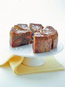 Torta di prugne al vino