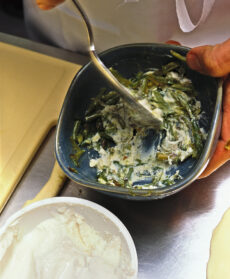 tortelli-fritti-con-asparagi-e-ricotta