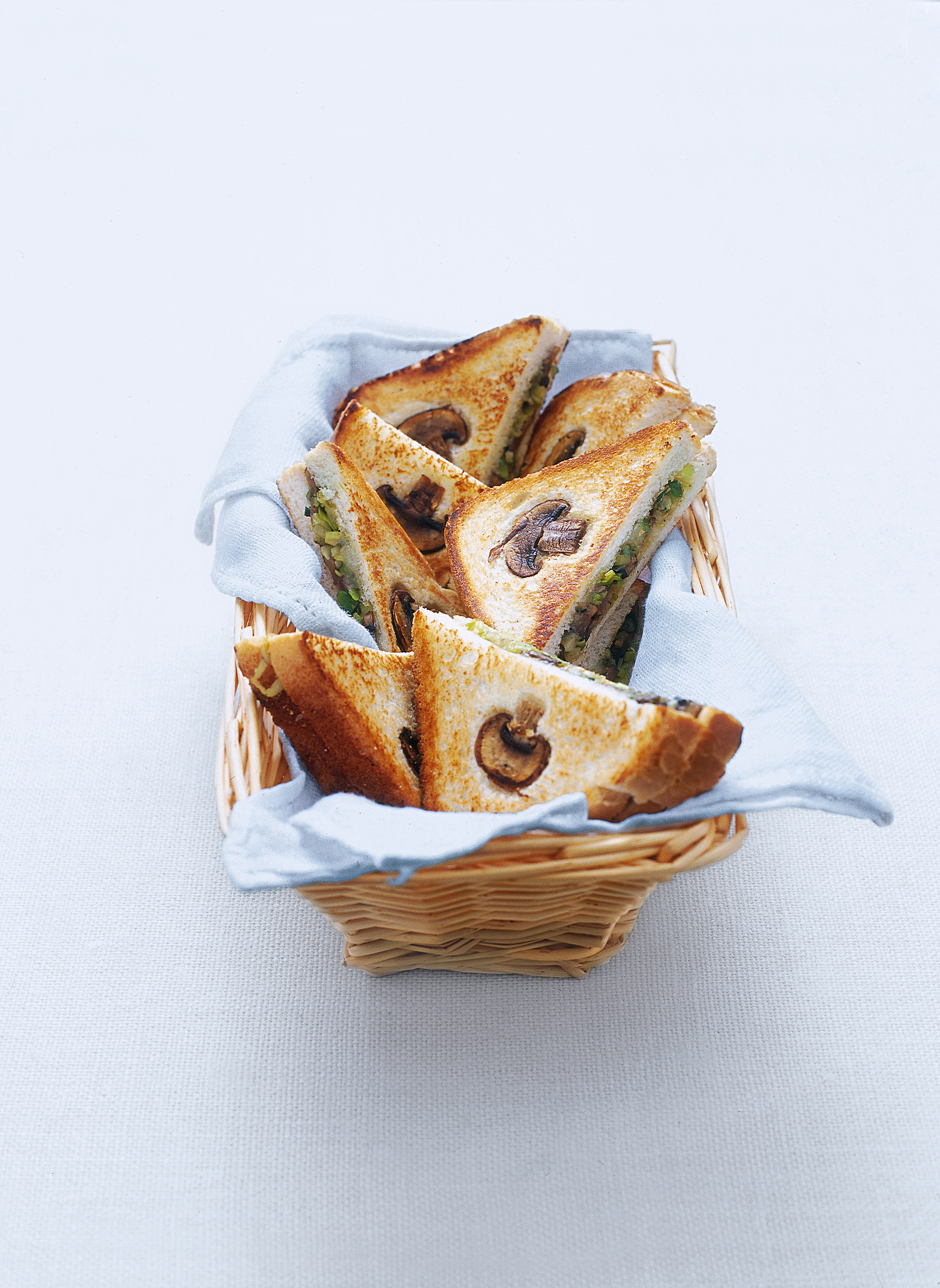 Triangoli Ai Funghi Sale Pepe