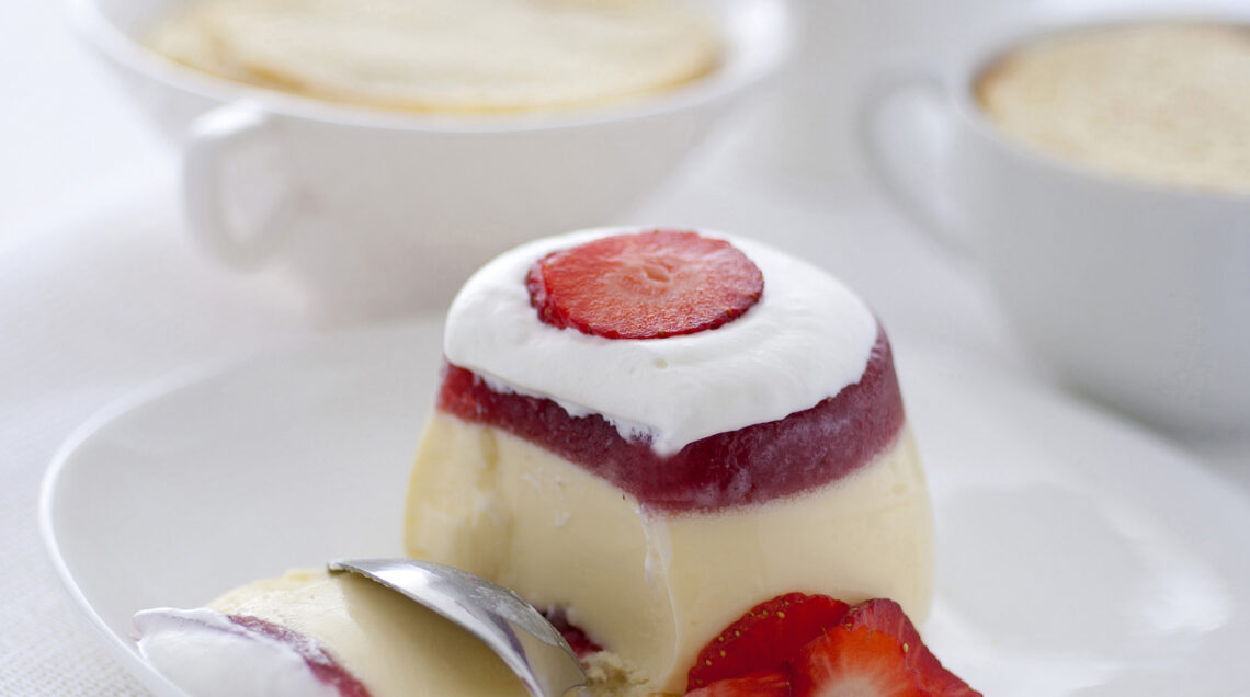 trifle-capovolto-con-le-fragole