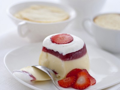 trifle-capovolto-con-le-fragole