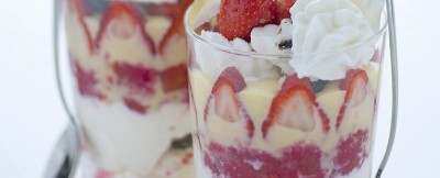 trifle-di-meringhe-alle-fragole ricetta