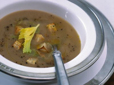 vellutata-con-sedano-e-cavolo