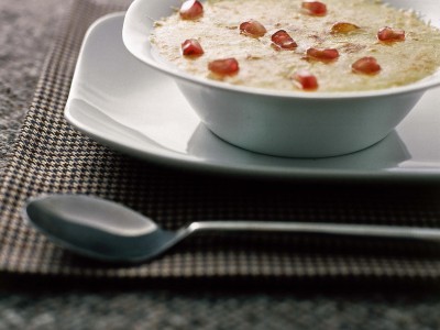 zuppa-di-porri-e-patate-al-formaggio-con-melagrana