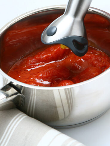 Usare il frullatore a immersione