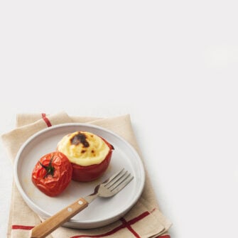 Pomodori vestiti con mozzarella