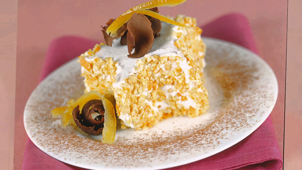 Tortine di pandoro all’amaretto