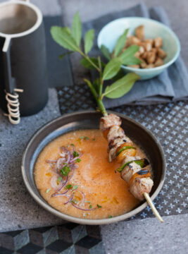 Spiedini-agnello- albicocche-secche- zuppetta-melone ricetta Sale&Pepe