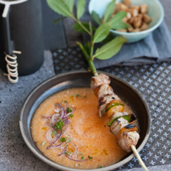 Spiedini-agnello- albicocche-secche- zuppetta-melone ricetta Sale&Pepe