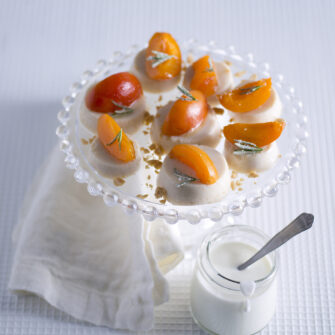 Tartellette-arachidi-albicocche- rosmarino-sale-e-pepe