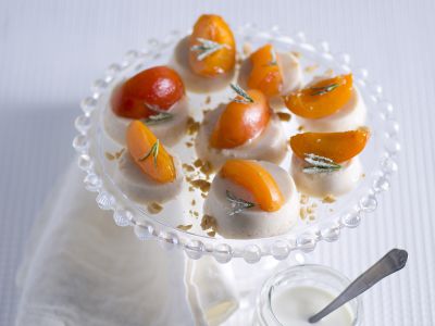 Tartellette-arachidi-albicocche- rosmarino