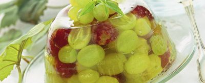 aspic-di-uva-bianca-e-rosata-al-prosecco-ricetta