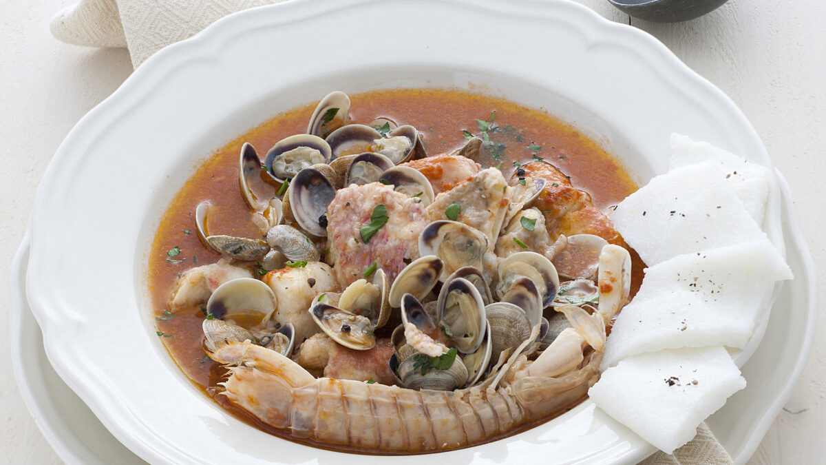 Brodetto alla triestina: con canocchie e vino bianco