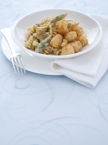 I fusilli con salvia e baccalà fritti