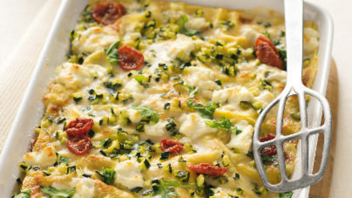 Lasagne con zucchine, caprino e rucola