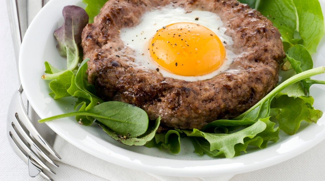 hamburger al forno con uova Sale&Pepe
