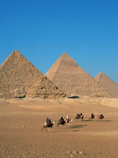 Egitto, le spettacolari piramidi di Giza