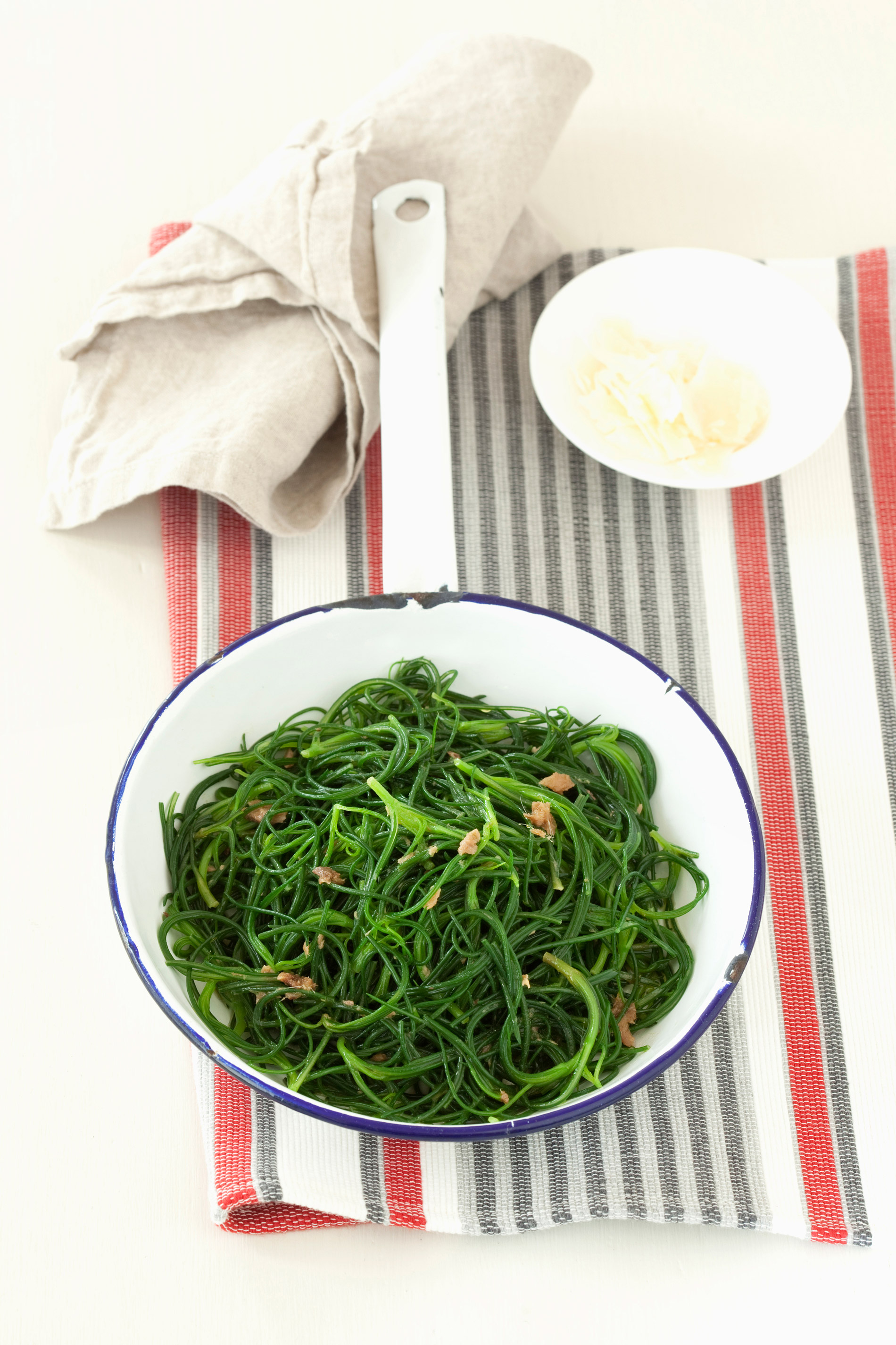 Agretti con salsa di acciughe | Sale&Pepe