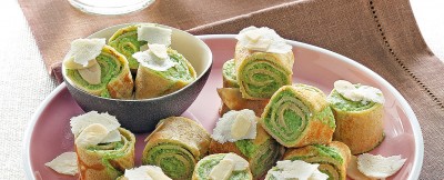 Rotolini di crepes al farro con pesto di broccoletti