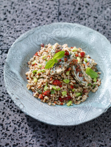 Farro con crema di zucchine e pesce spatola