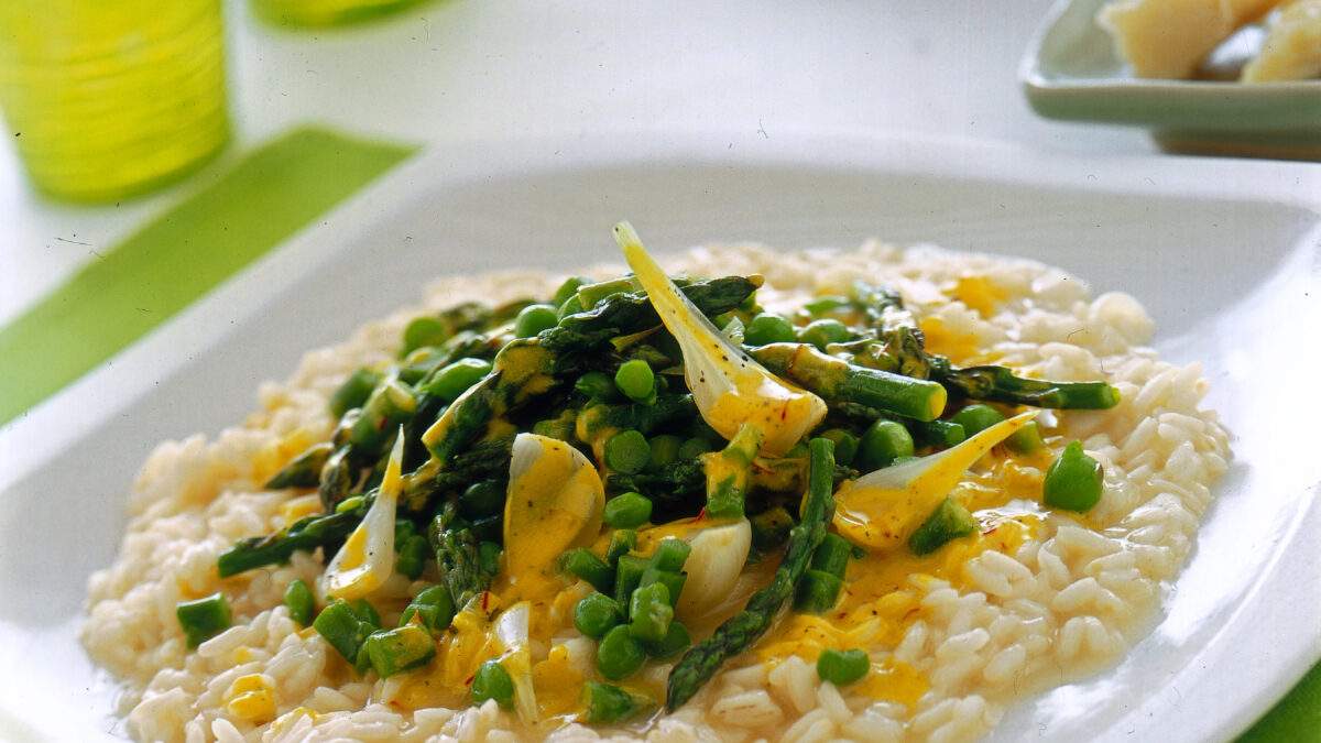 Risotto asparagi e crema di uova, cremoso e delicato