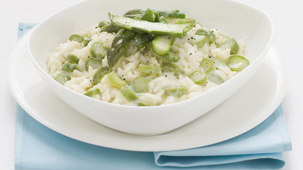 Risotto cremoso agli asparagi con stracchino