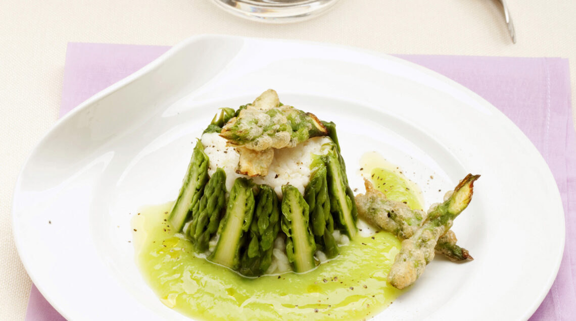 Risotto in gabbia di asparagi