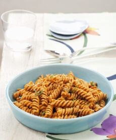 Fusilli integrali con crema di peperoni