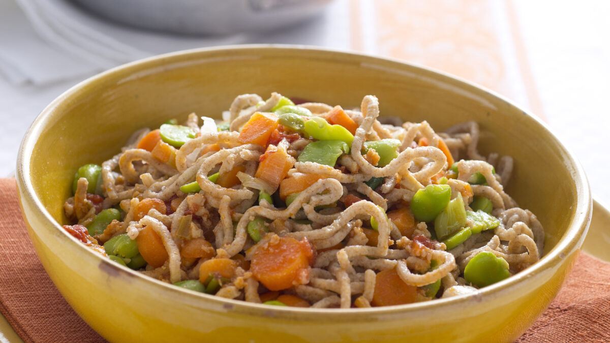 Tagliolini integrali al ragù di coniglio