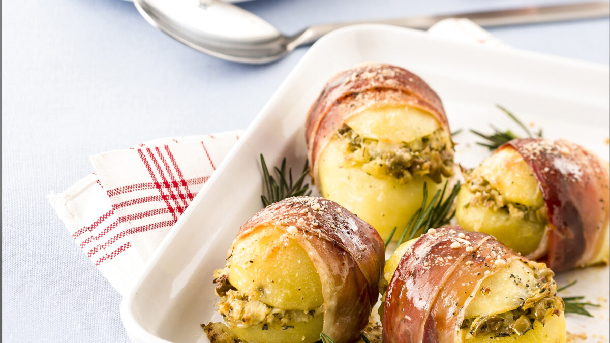 Patate ripiene con carciofini e prosciutto