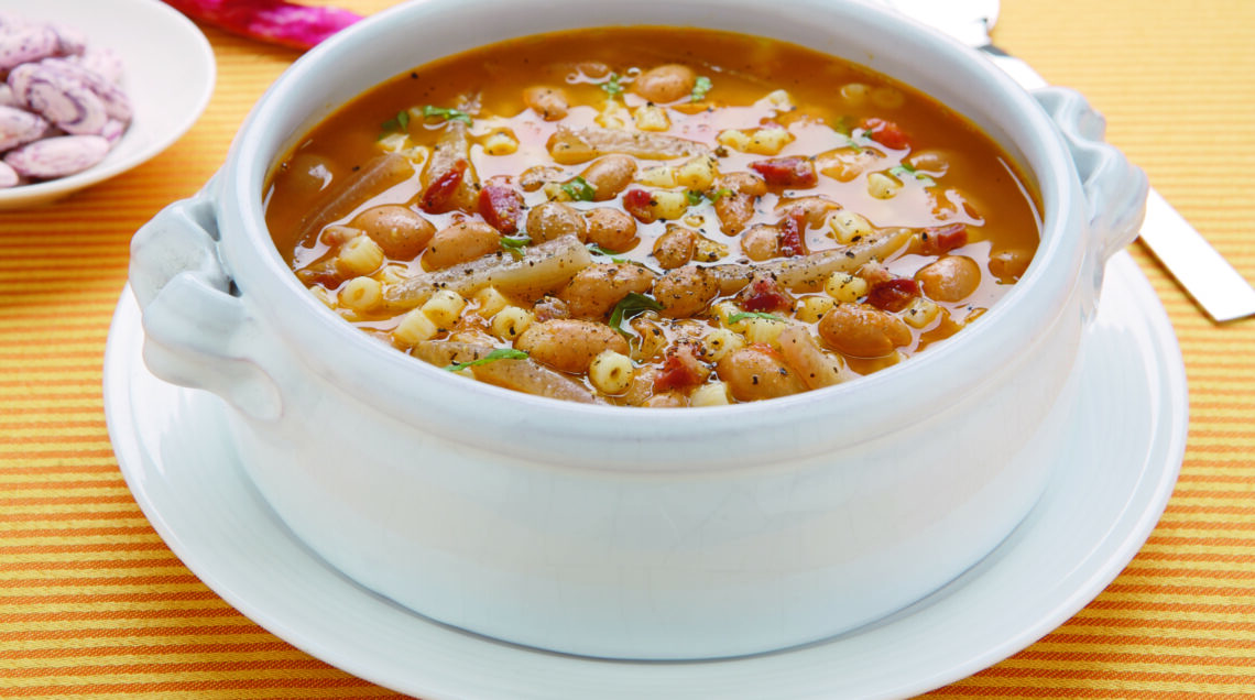 Pasta e fagioli con le cotiche