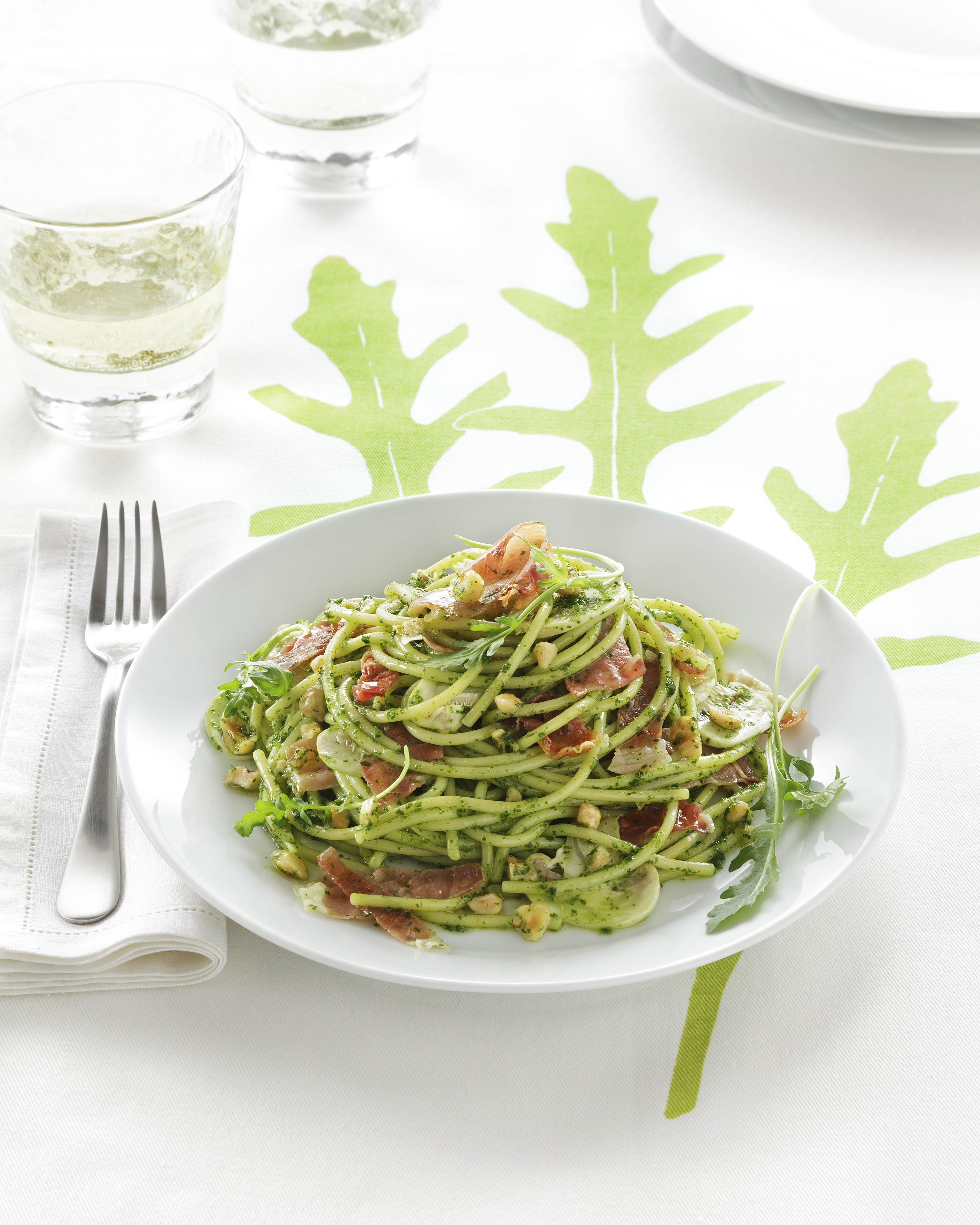 Spaghetti Al Pesto Di Rucola E Champignon Sale Pepe