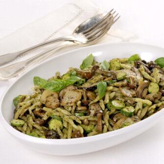 Trofie con funghi e zucchine