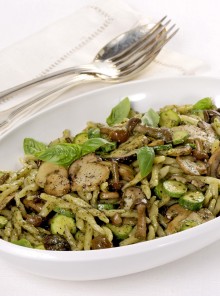 Trofie con funghi e zucchine