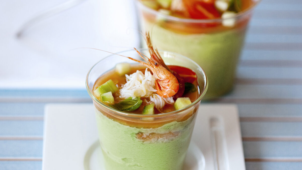Budino di avocado al granchio e gamberetti